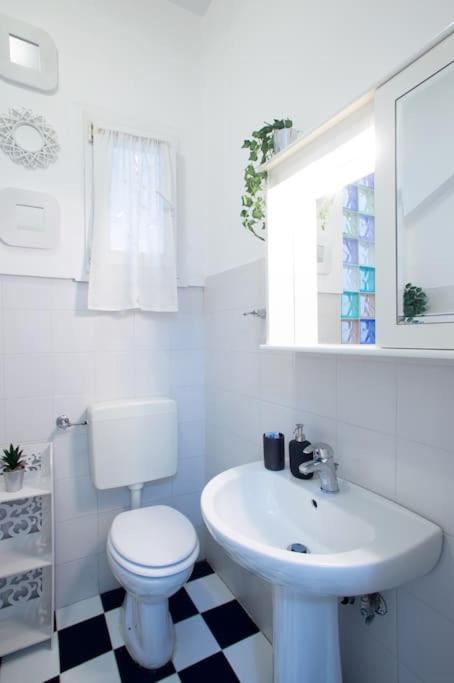 Home Bernadette Rome Extérieur photo